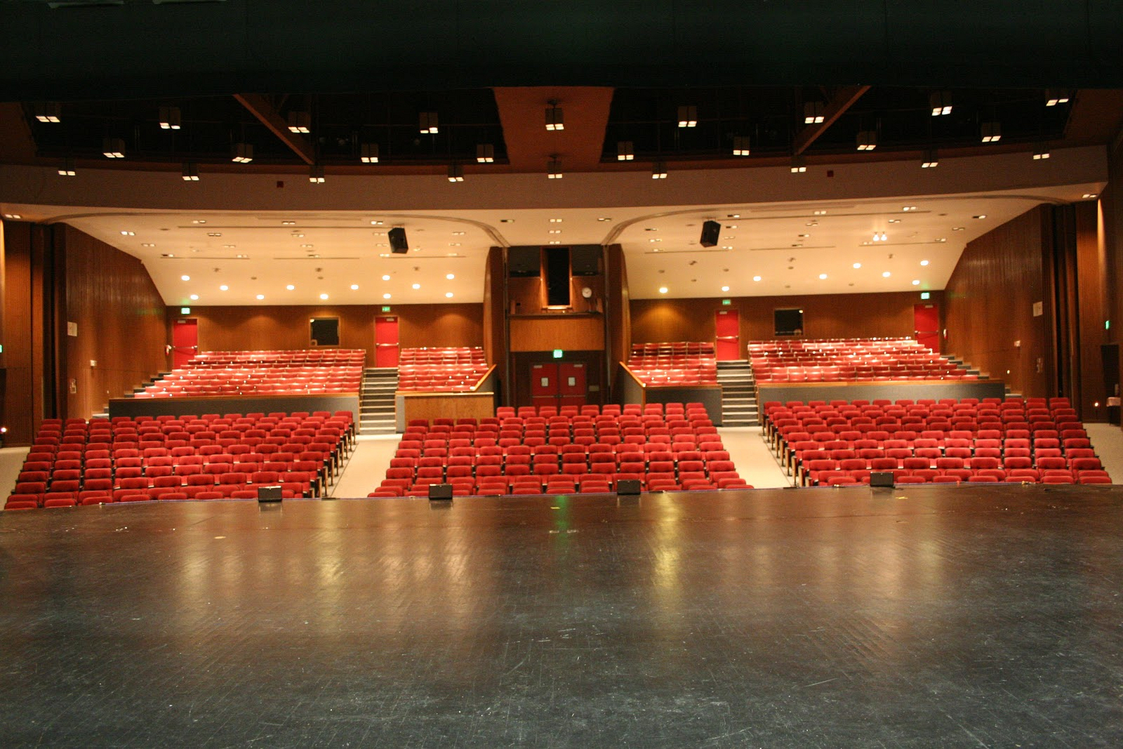 indoor-auditorium